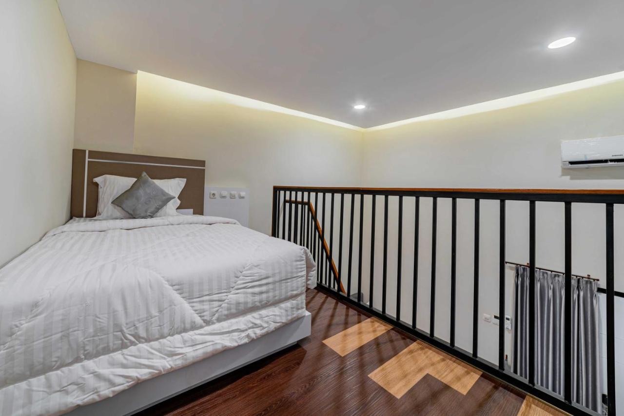 Tree Homestay Mitra Reddoorz Kasri Ngoại thất bức ảnh
